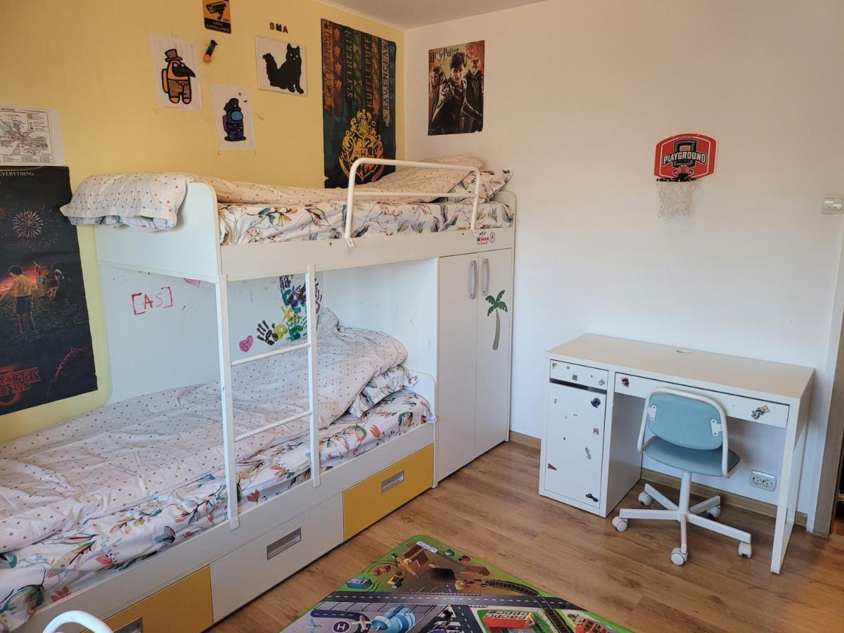 Family Friendly With Kids Room, Quiet And Peaceful Bucarest Exterior foto